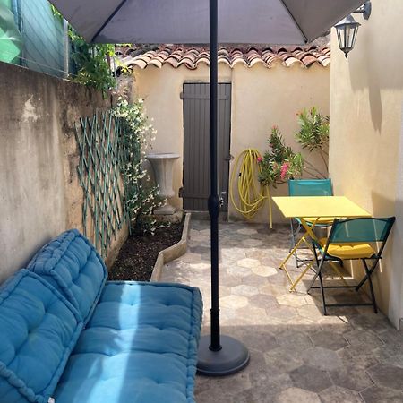 Le studio D'auguste- Cœur de Nîmes-chaleureux-emplacement idéal Esterno foto