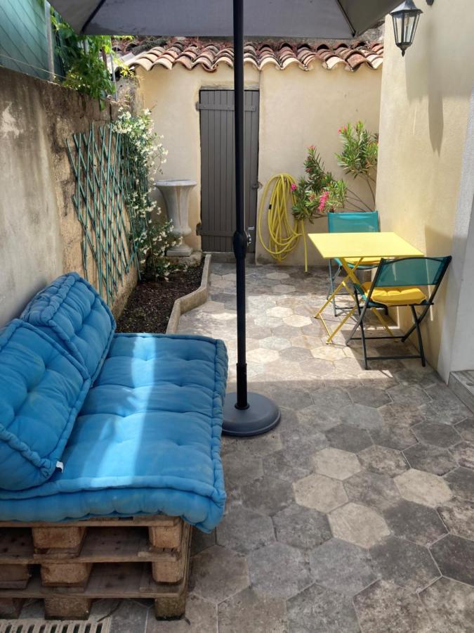 Le studio D'auguste- Cœur de Nîmes-chaleureux-emplacement idéal Esterno foto
